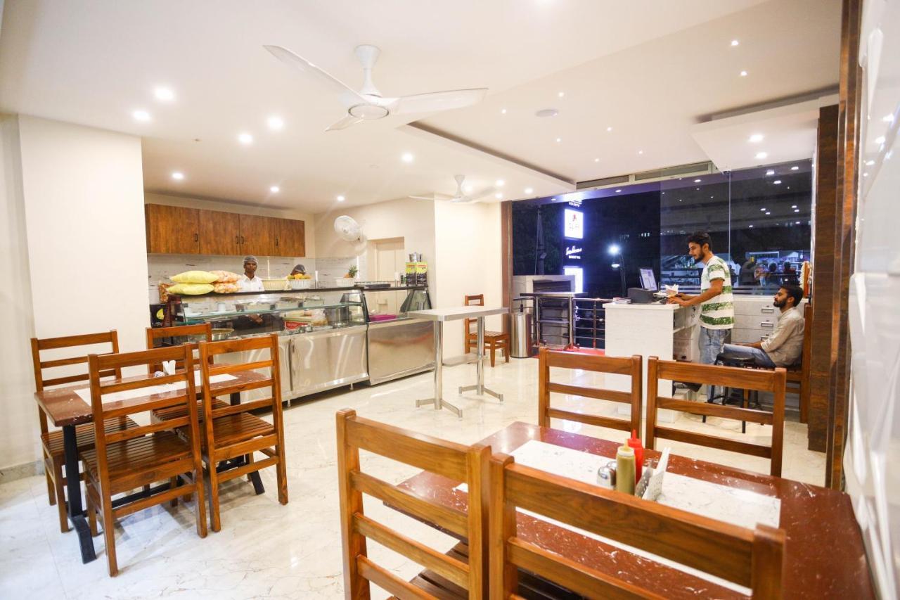 Cliff Embassy Banquet And Suites Shimoga Εξωτερικό φωτογραφία
